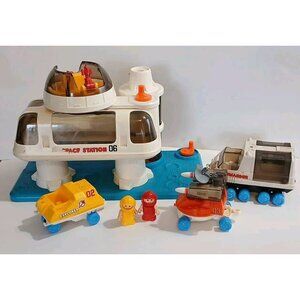 Vintage Lil Playmates Fisher Price Space Station 1984 Action Figure INCOMPLETE